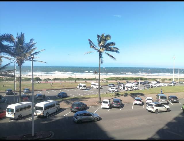 2.5 BEDROOM FLAT FOR SALE IN SOUTH BEACH